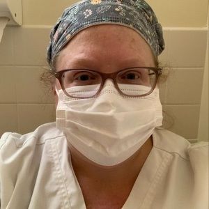 Meet your Posher, Laurie